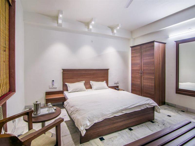 Hotel Bhakti Dhama Vrindāvan Dış mekan fotoğraf
