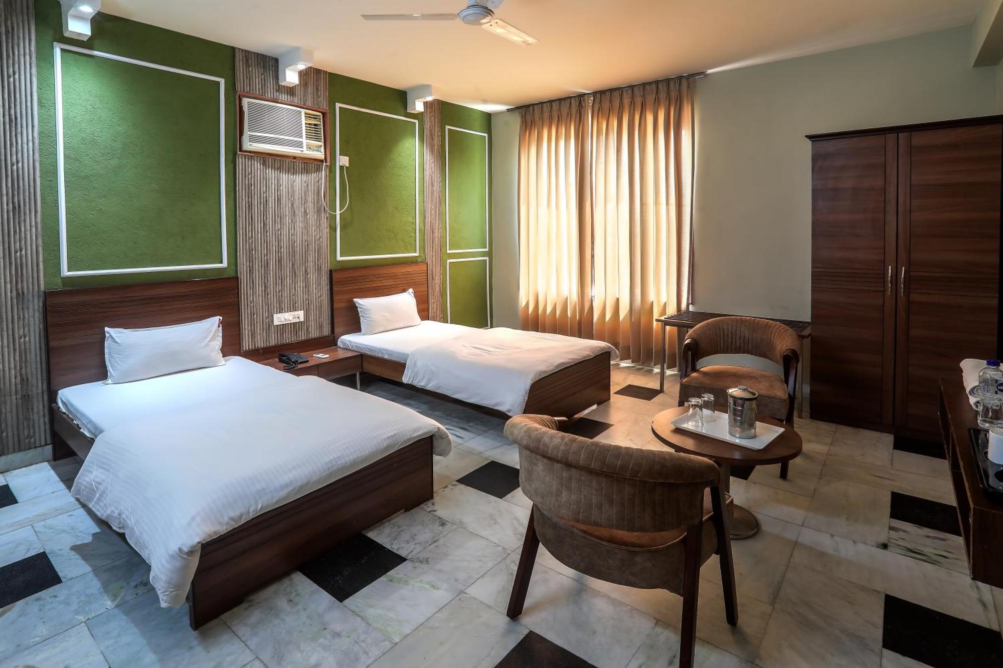 Hotel Bhakti Dhama Vrindāvan Dış mekan fotoğraf