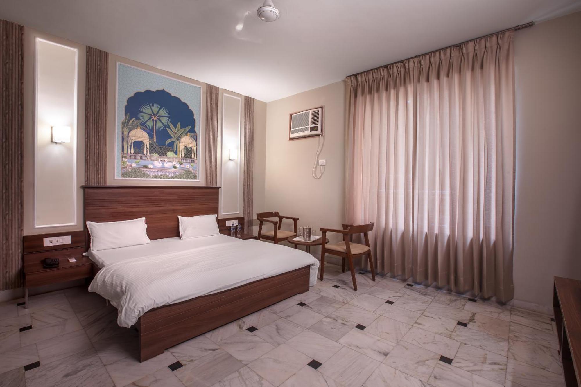 Hotel Bhakti Dhama Vrindāvan Dış mekan fotoğraf